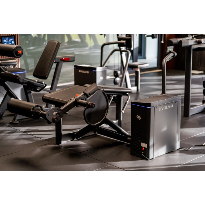 Evolve Digital Strength Series selektorizuotas gulint atliekamo kojų lenkimo treniruoklis, EV-SC-DS-418