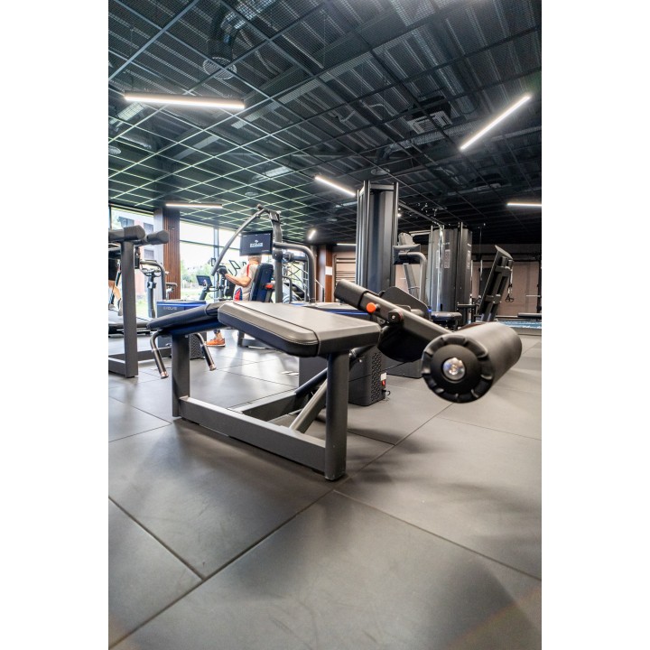 Evolve Digital Strength Series selektorizuotas gulint atliekamo kojų lenkimo treniruoklis, EV-SC-DS-418