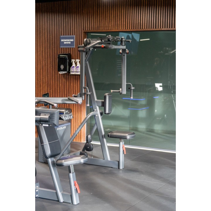 Evolve Digital Strength Series selektorizuotas krūtinės išskėtimo ir galinių deltų treniruoklis EV-SC-DS-431