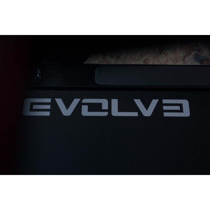 Evolve Econ Series bėgimo takelis su LED konsole ir 48 % įkalne, TM-HT-225-LED
