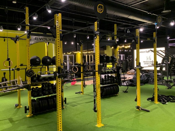 „Lemon Gym“ sporto klubas, A. Sacharova g., Ryga, Latvija, 2022