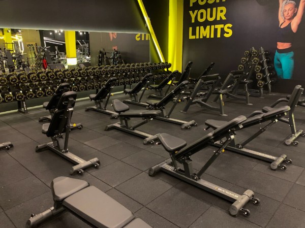 „Lemon Gym“ sporto klubas, A. Sacharova g., Ryga, Latvija, 2022