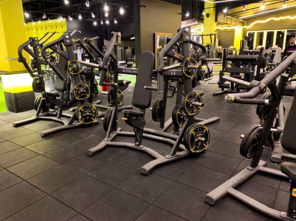 „Lemon Gym“ sporto klubas, A. Sacharova g., Ryga, Latvija, 2022