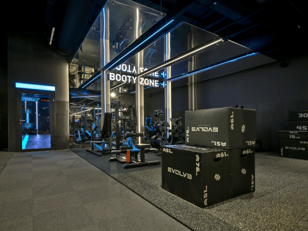 „Gym+“ sporto klubas, Gėlių g., Telšiai, Lietuva 2026