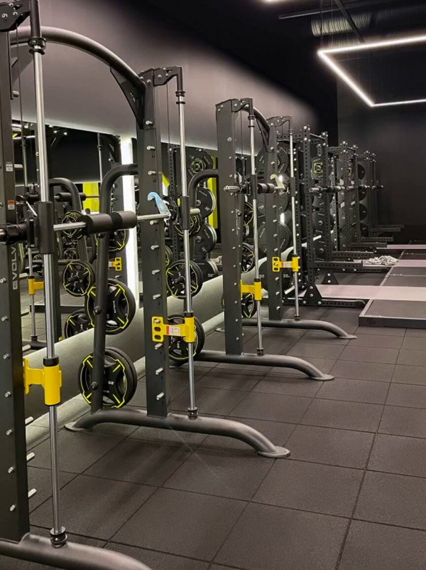 „Lemon Gym“ sporto klubas, A. Sacharova g., Ryga, Latvija, 2022
