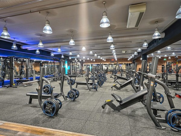„Gym+“ sporto klubas , Ukmergės g., Vilnius, 2019