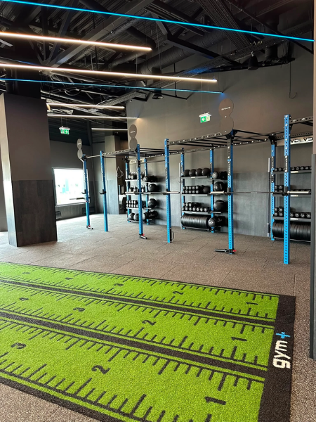 „Gym+“ sporto klubas, Panorama, Vilnius, Lietuva 2026, – varžybinė treniruočių zona