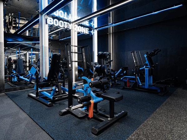 „Gym+“ sporto klubas, Gėlių g., Telšiai, Lietuva 2026