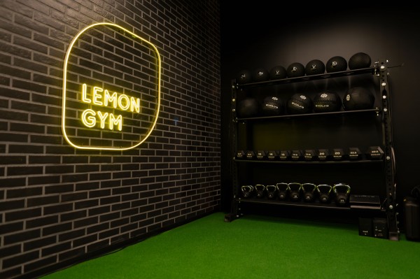 „Lemon Gym“ sporto klubas, Urmas,  Kaunas, 2024