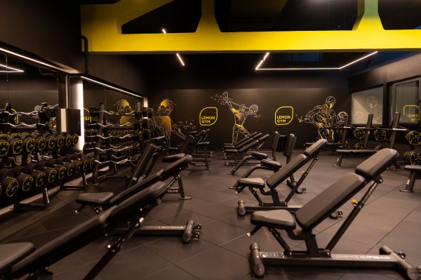 „Lemon Gym“ sporto klubas, Urmas,  Kaunas, 2024