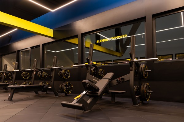 „Lemon Gym“ sporto klubas, Urmas,  Kaunas, 2024